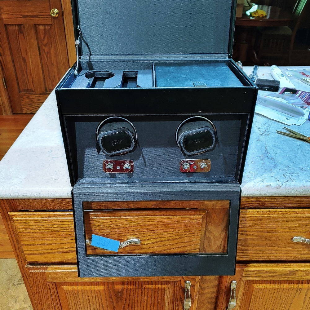 WOLF Heritage Double Winder With Storage